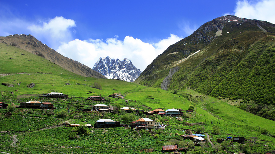 Údolí Juta a Truso: treky kolem Kazbegi