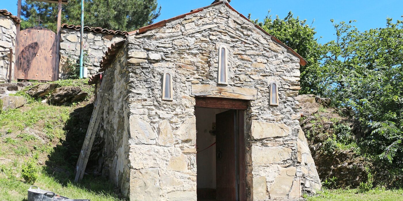 Klášter Nekresi: starobylá památka nad údolím